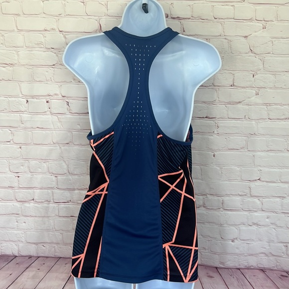 Champion Duo dry razorback, active tank top, size small - Picture 4 of 5